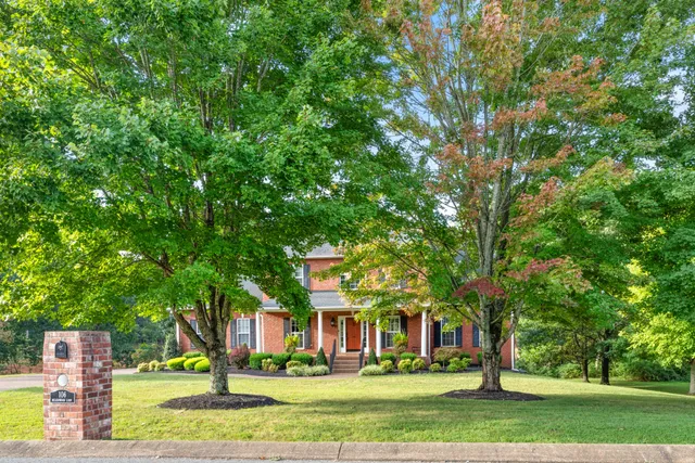 $749,900 | 106 Meadowood Loop, Burns, TN 37029