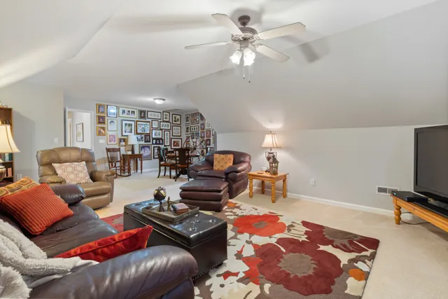 $749,900 | 106 Meadowood Loop, Burns, TN 37029