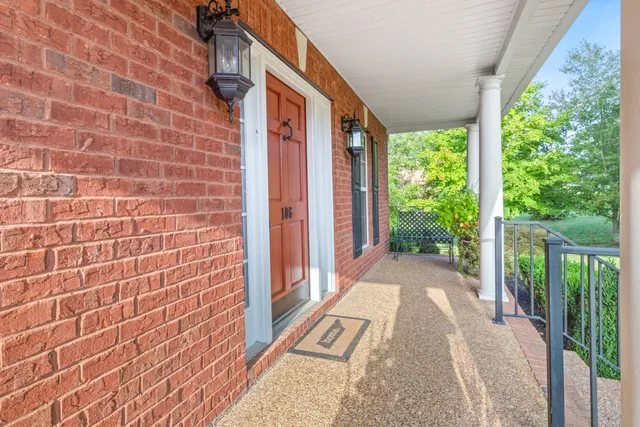 $749,900 | 106 Meadowood Loop, Burns, TN 37029