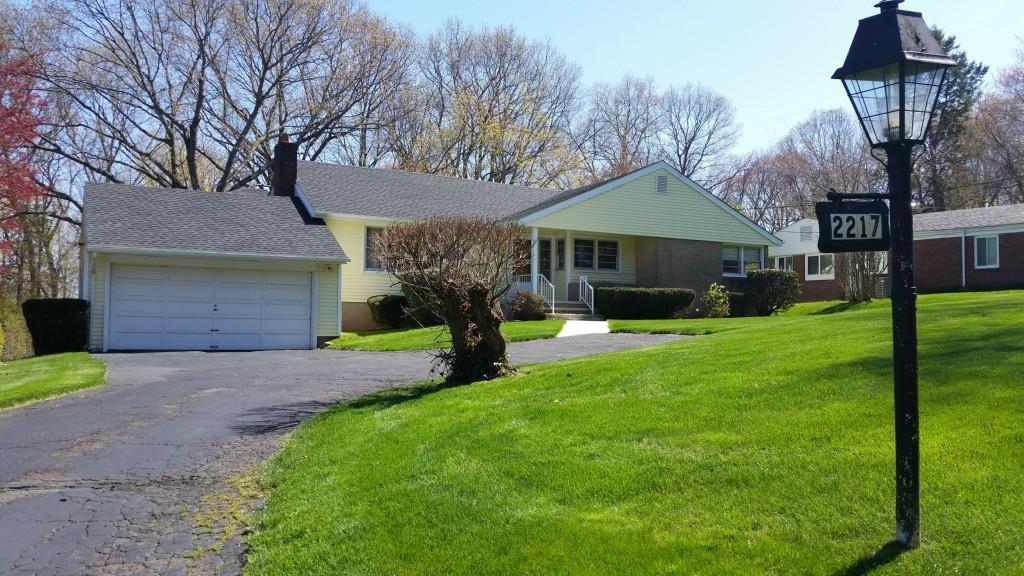 2217 Ridge Road North Haven, CT 06473 - Photo 1 of 1 Gallery Image 1