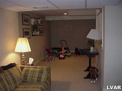 4290 Alder Road Bethlehem, PA 18020 - Photo 4 of 8 Gallery Image 4