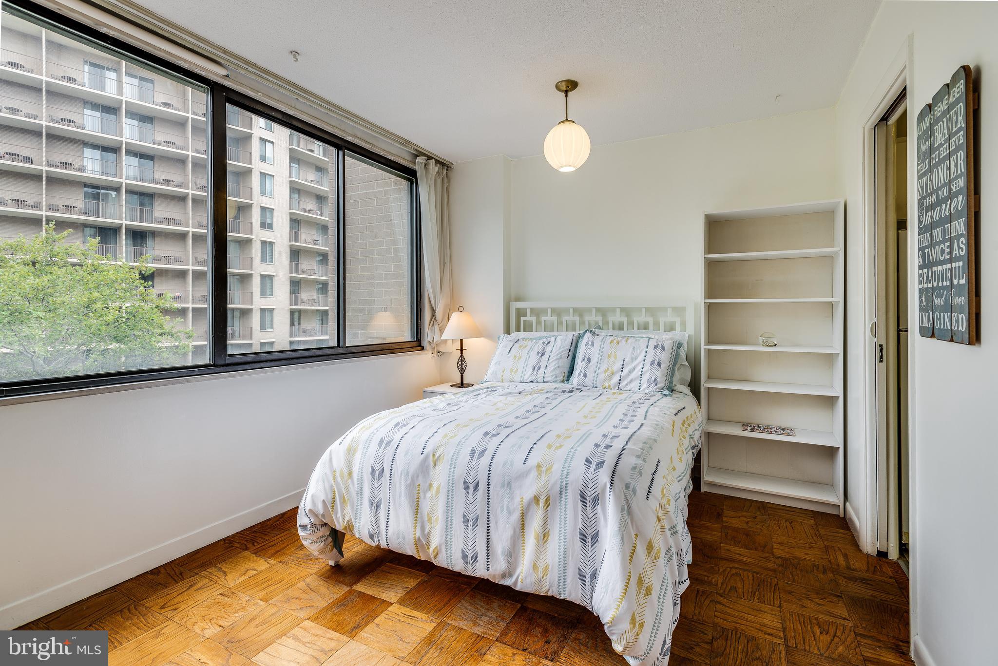 2201 L Street Northwest, Unit 412 Washington, DC 20037 - Photo 3 of 20