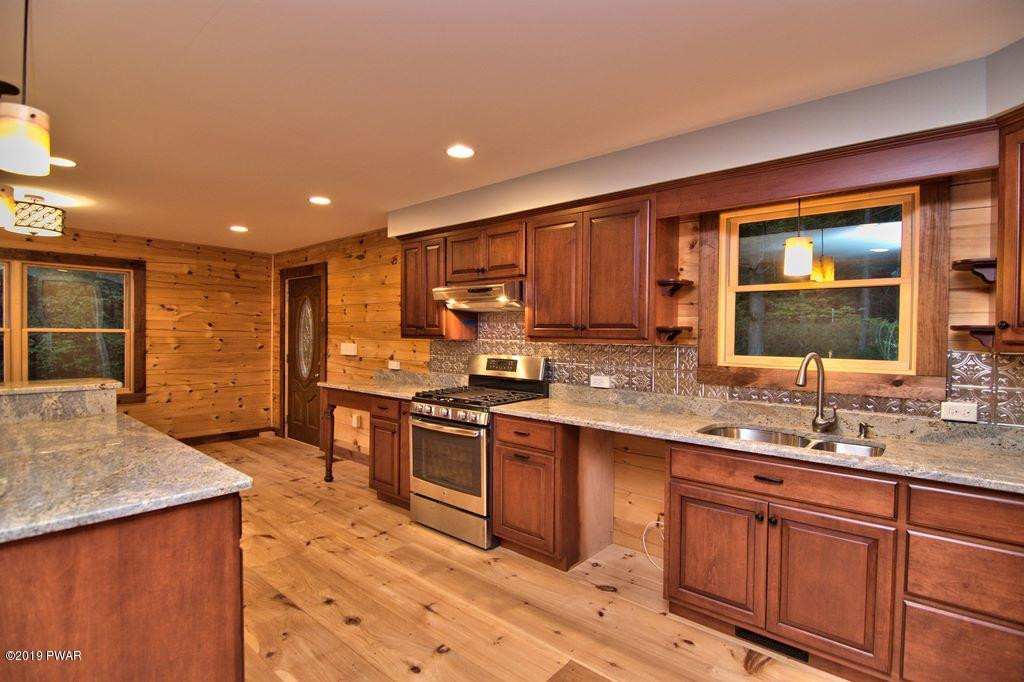 61 Giles Road Waymart, PA 18472 - Photo 11 of 45