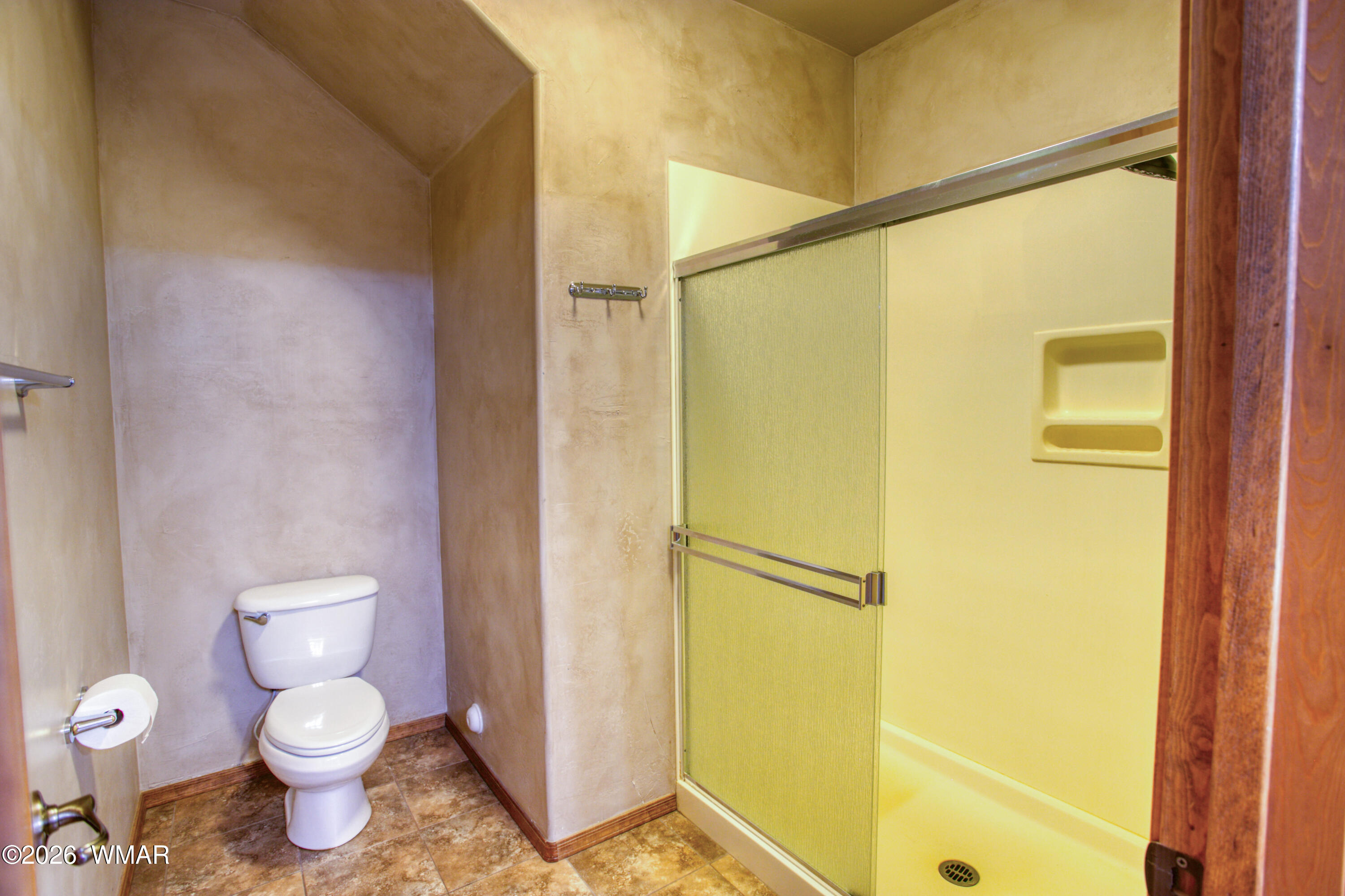 2970 West Villa Loop Show Low, AZ 85901 - Photo 14 of 50 Primary Bathroom