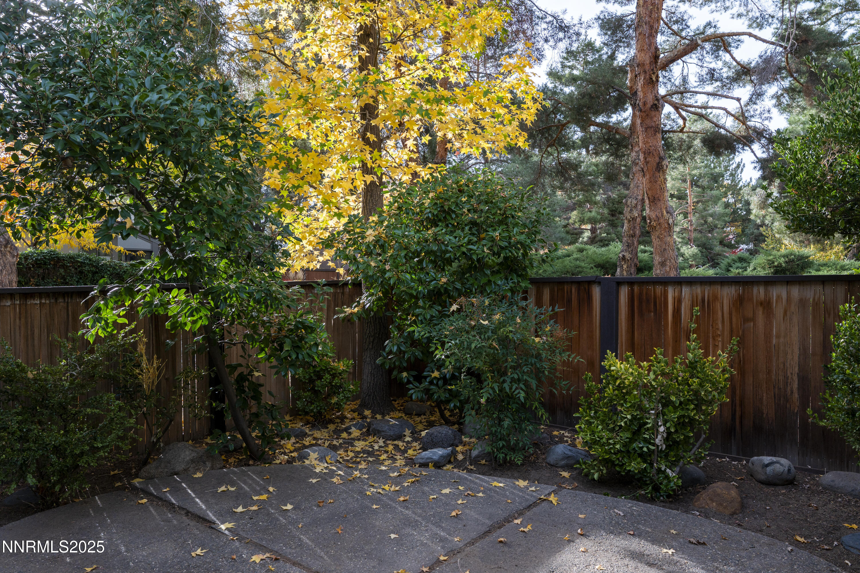 360 East Riverview Circle Reno, NV 89509 - Photo 18 of 24 IslaPhoto-360-East-Riverview-Circle-9