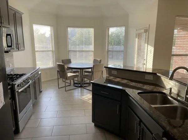 $2,390 | 129 Autumn Forest Lane, Conroe, TX 77384