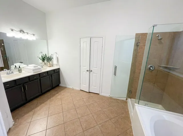 $2,390 | 129 Autumn Forest Lane, Conroe, TX 77384