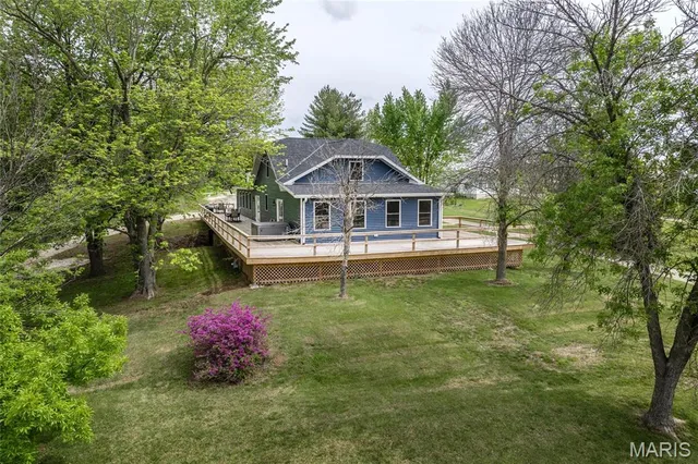 $435,000 | 1431 Highway 104, Quincy, IL 62305