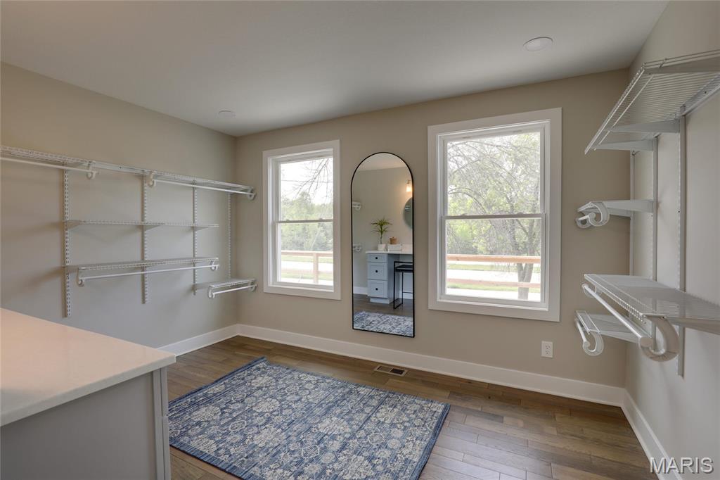 1431 Highway 104 Quincy, IL 62305 - Photo 17 of 47