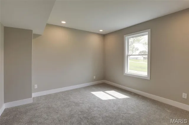 $435,000 | 1431 Highway 104, Quincy, IL 62305