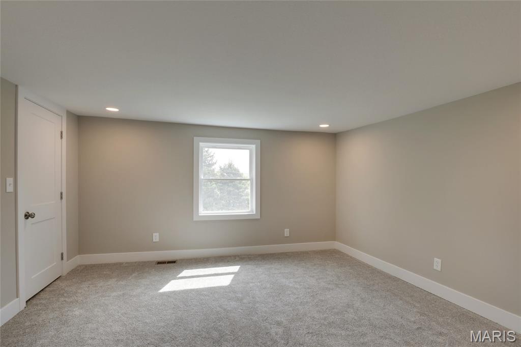 1431 Highway 104 Quincy, IL 62305 - Photo 23 of 47