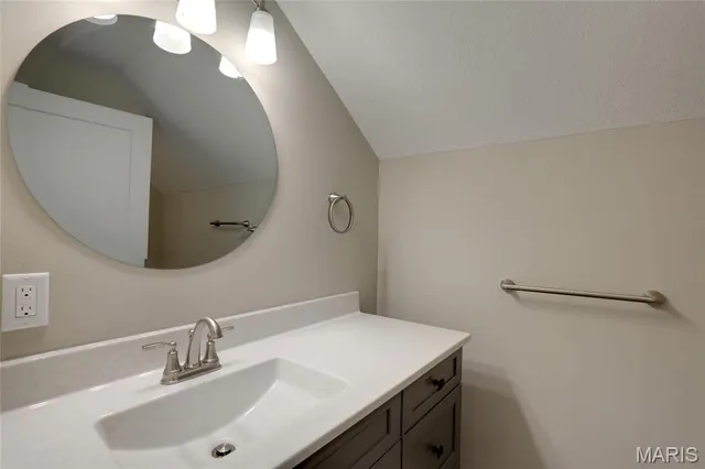 $435,000 | 1431 Highway 104, Quincy, IL 62305