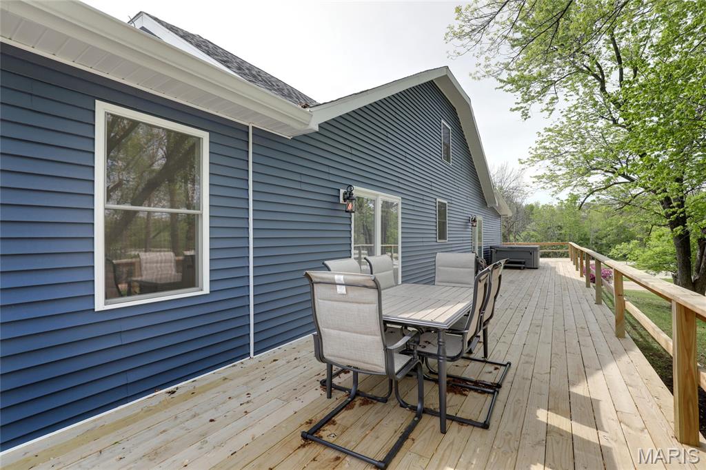 1431 Highway 104 Quincy, IL 62305 - Photo 28 of 47