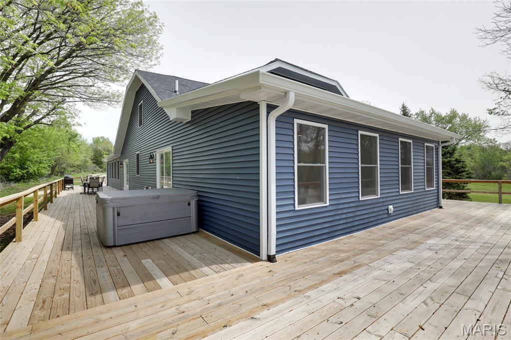 1431 Highway 104 Quincy, IL 62305 - Photo 29 of 47