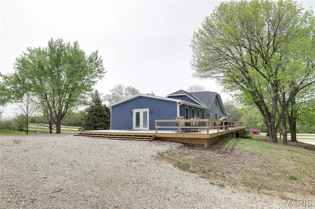 $435,000 | 1431 Highway 104, Quincy, IL 62305