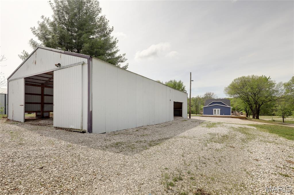 1431 Highway 104 Quincy, IL 62305 - Photo 38 of 47