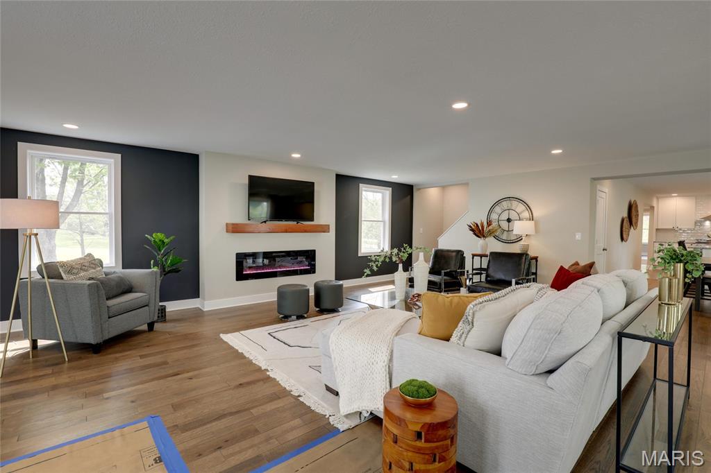 1431 Highway 104 Quincy, IL 62305 - Photo 4 of 47