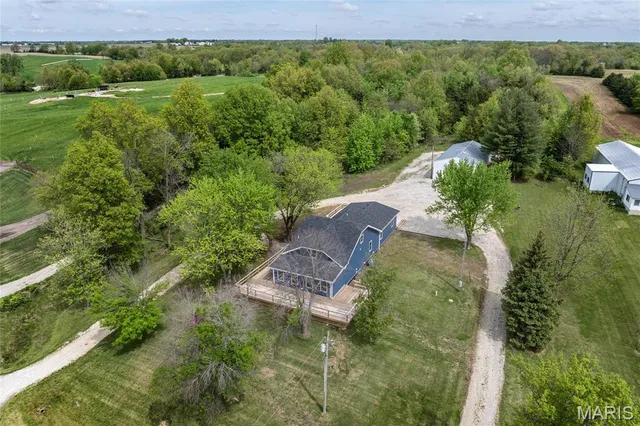 $435,000 | 1431 Highway 104, Quincy, IL 62305
