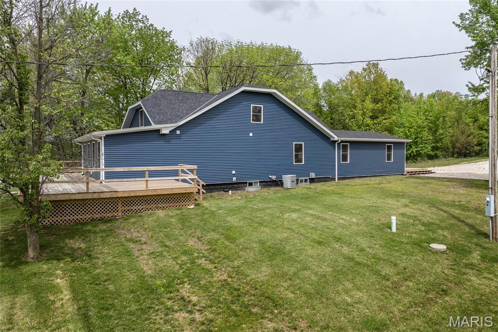 1431 Highway 104 Quincy, IL 62305 - Photo 45 of 47