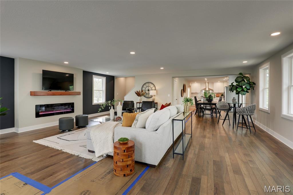 1431 Highway 104 Quincy, IL 62305 - Photo 5 of 47