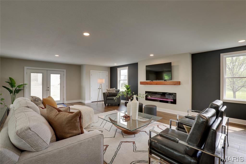 1431 Highway 104 Quincy, IL 62305 - Photo 6 of 47