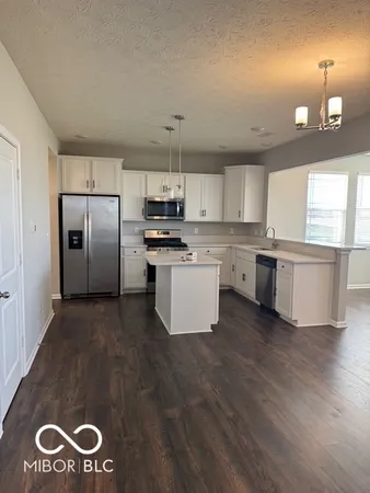 $2,395 | 750 Milbrodt Drive, Whiteland, IN 46184