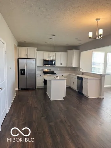 $2,395 | 750 Milbrodt Drive, Whiteland, IN 46184