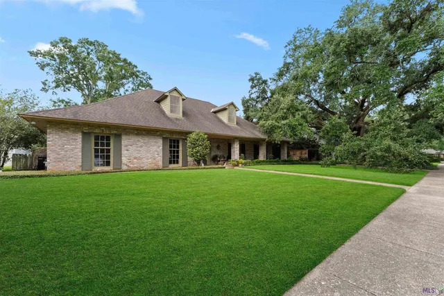 $790,000 | 3730 Floyd Drive, Baton Rouge, LA 70808