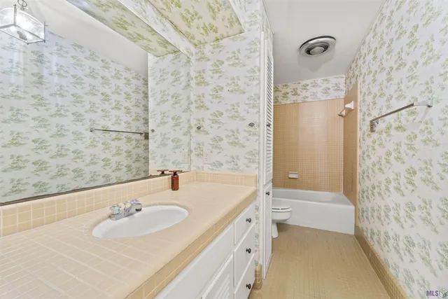 $790,000 | 3730 Floyd Drive, Baton Rouge, LA 70808