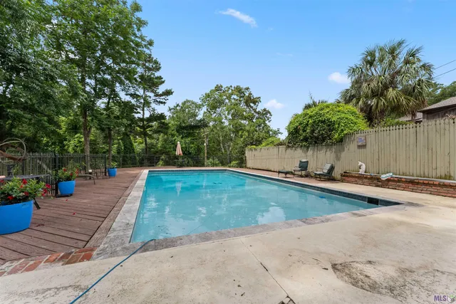 $790,000 | 3730 Floyd Drive, Baton Rouge, LA 70808