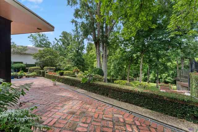 $790,000 | 3730 Floyd Drive, Baton Rouge, LA 70808