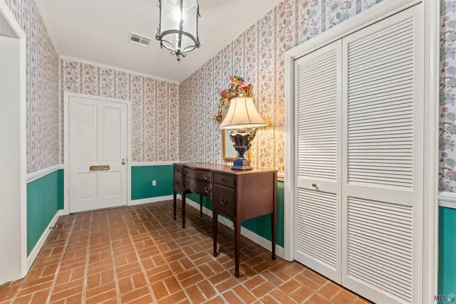 $790,000 | 3730 Floyd Drive, Baton Rouge, LA 70808