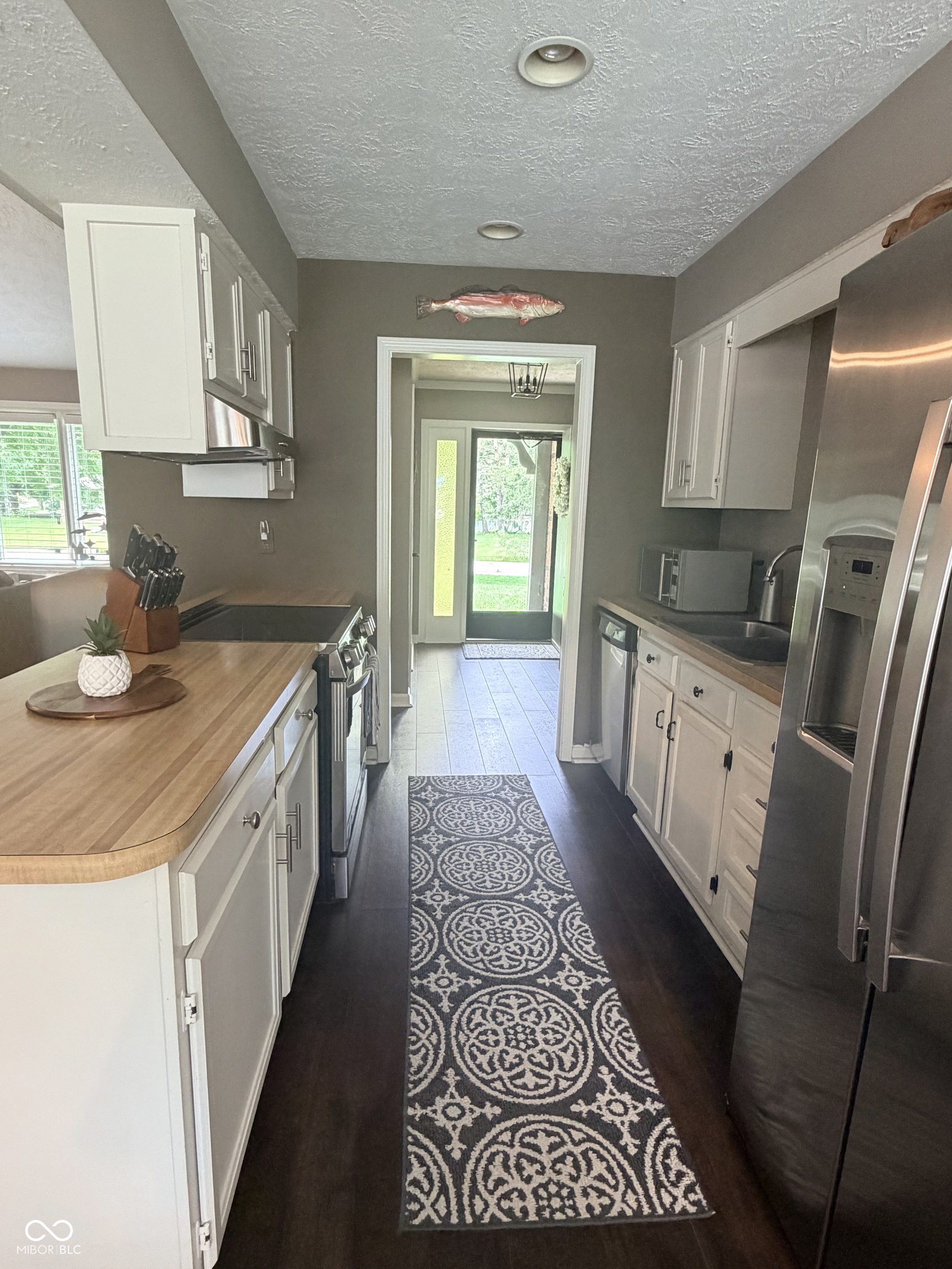 325 Rolling Trails Road Greenwood, IN 46142 - Photo 9 of 52