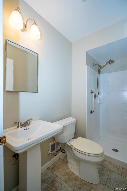 42278 Hanford Road Canton, MI 48187 - Photo 54 of 79