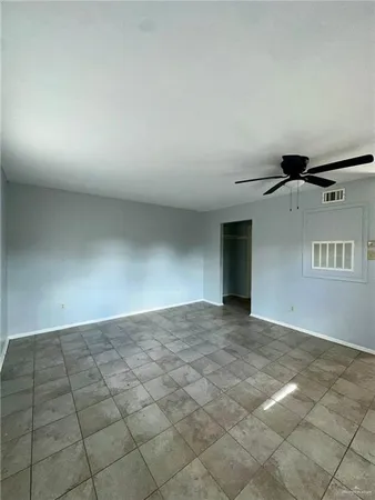 $680 | 806 Walnut Avenue, Unit COTTAGE, McAllen, TX 78501