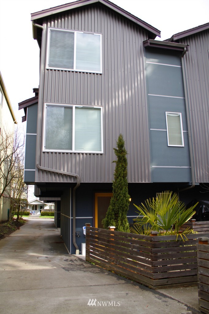 933 North 98th Street, Unit A Seattle, WA 98103 - Photo 1 of 13 Gallery Image 1