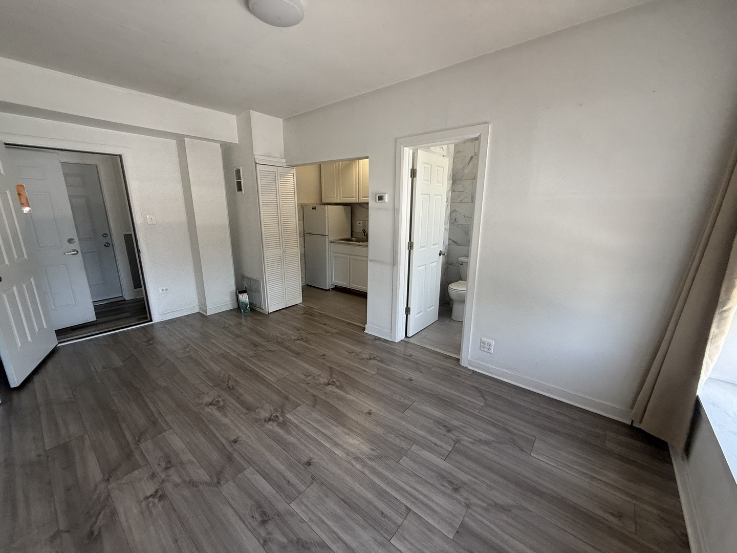 3420 West Irving Park Road, Unit 35 Chicago, IL 60618 - Photo 4 of 8
