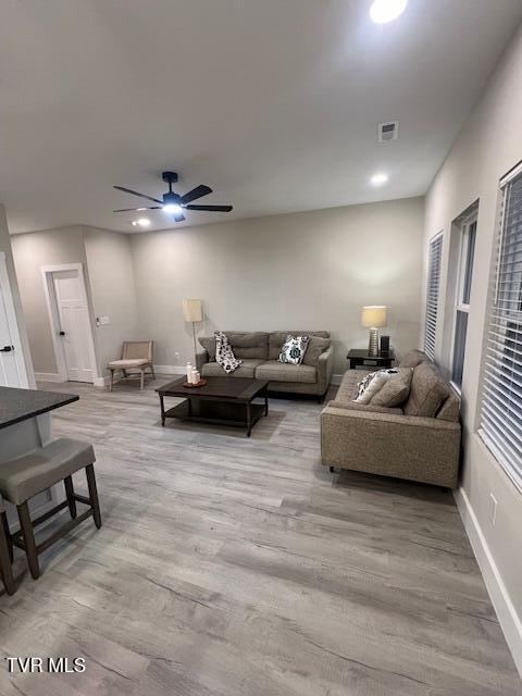 703 North Main Avenue, Unit 1 Erwin, TN 37650 - Photo 3 of 26 IMG_3764