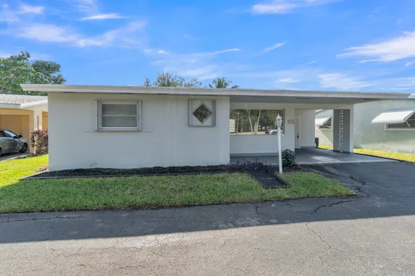 $239,000 | 3240 Sheridan Lane, Unit 117, Hollywood, FL 33021