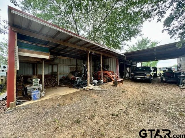 a view of a outdoor space