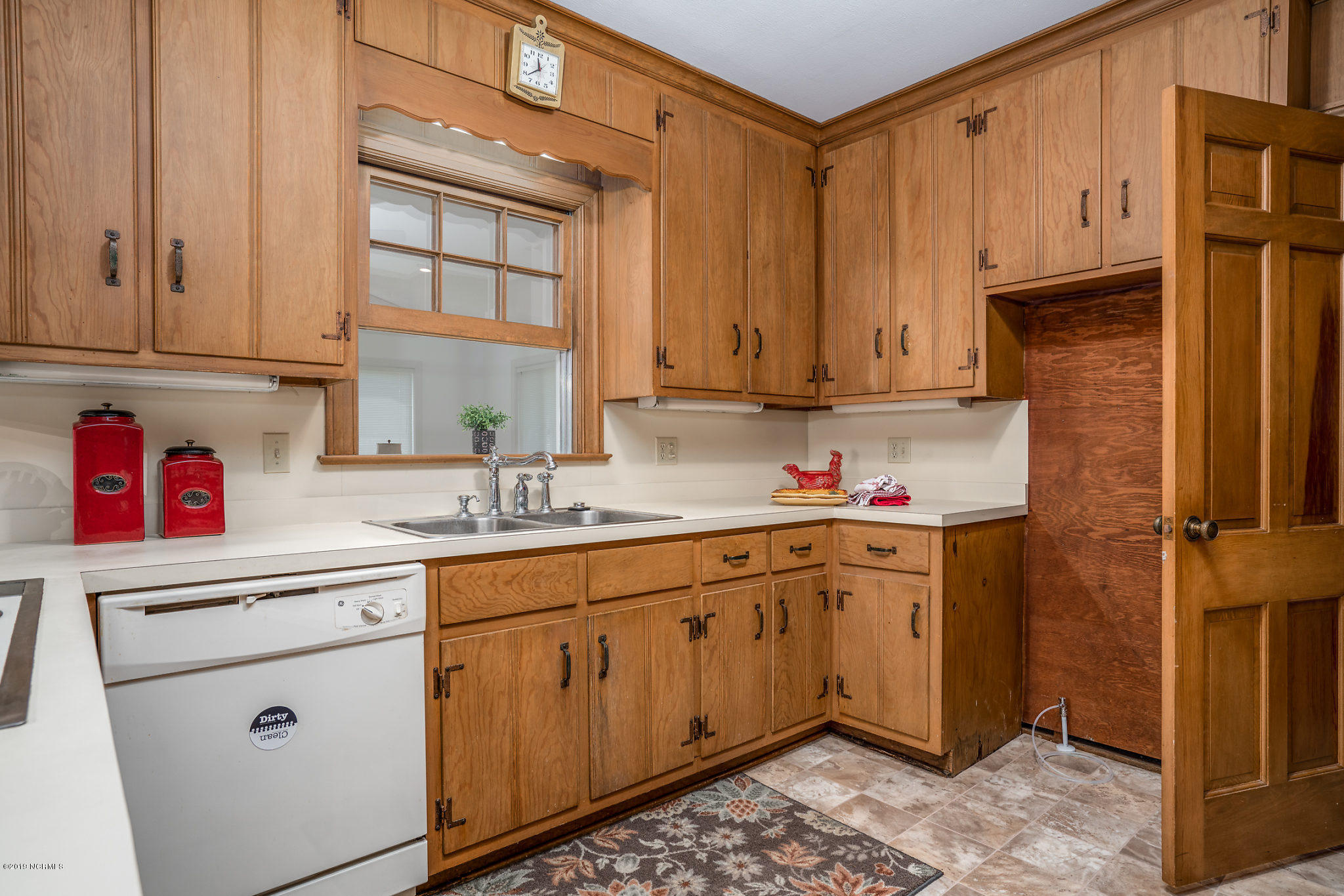 3009 Winstead Road Rocky Mount, NC 27804 - Photo 5 of 28 006-3009WinsteadRd-RockyMount-NC-27804-s