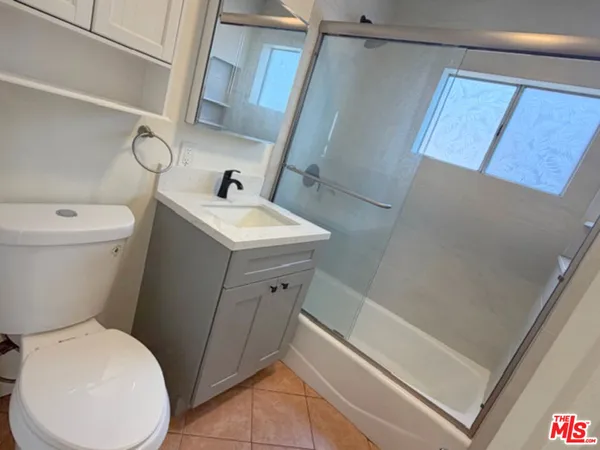 $2,450 | 407 Venice Way, Venice, CA 90291