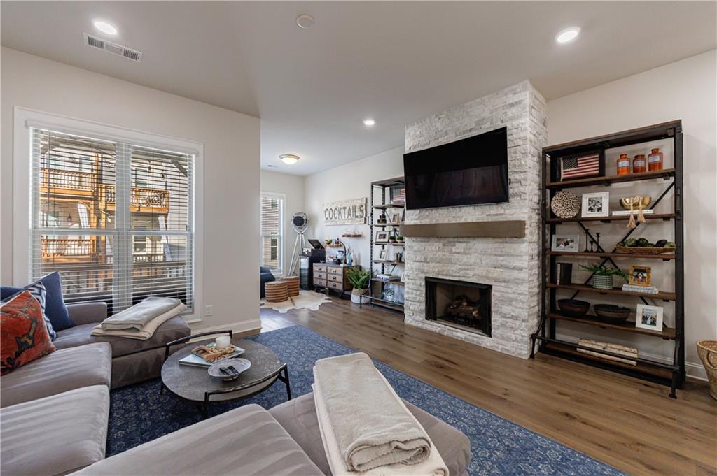 4337 Parkside Place, Unit 10 Atlanta, GA 30342 - Photo 13 of 44