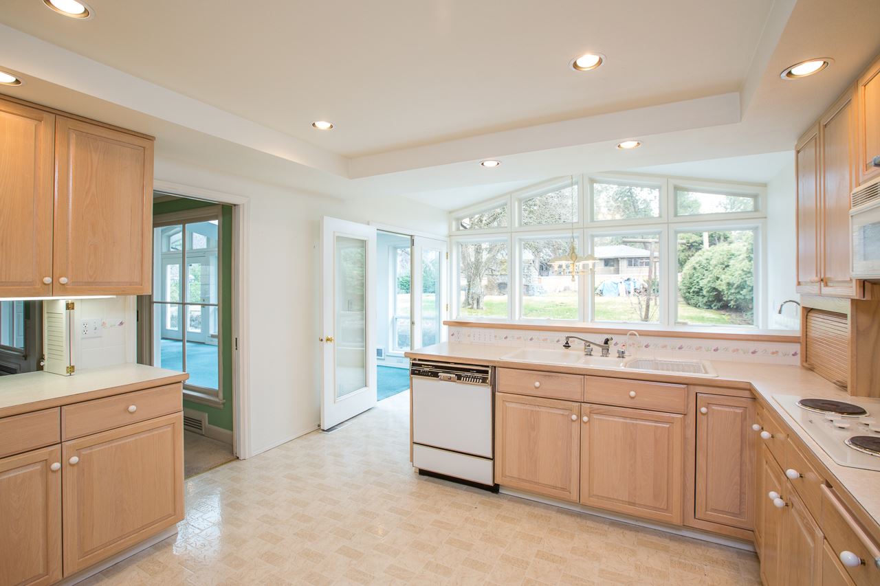 1304 East Overbluff Road Spokane, WA 99203 - Photo 8 of 19 Gallery Image 8