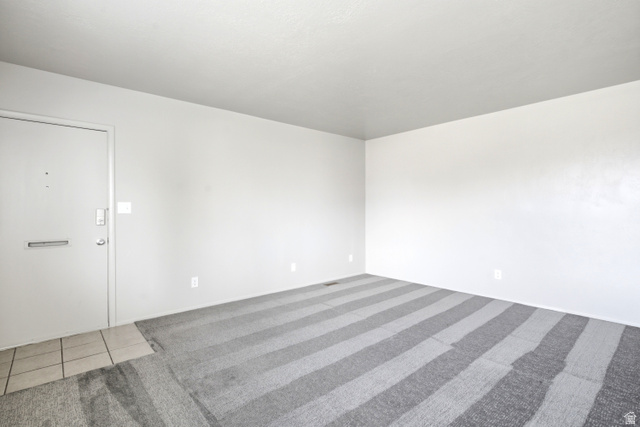 445 West 4900 South, Unit 2 Washington Terrace, UT 84405 - Photo 4 of 21