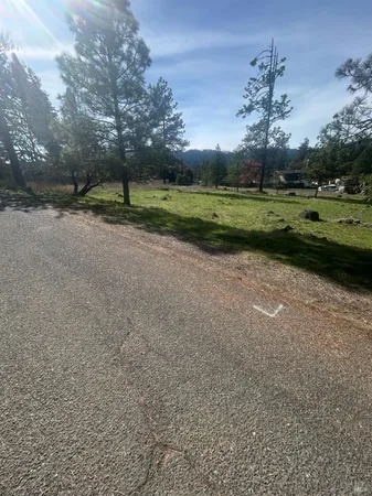a view of outdoor space with green field