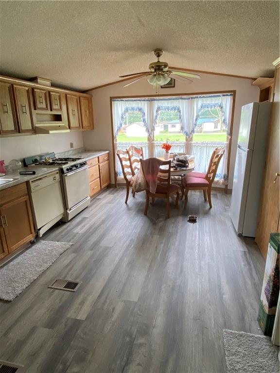 139 Bean Road Hadley, PA 16130 - Photo 3 of 8