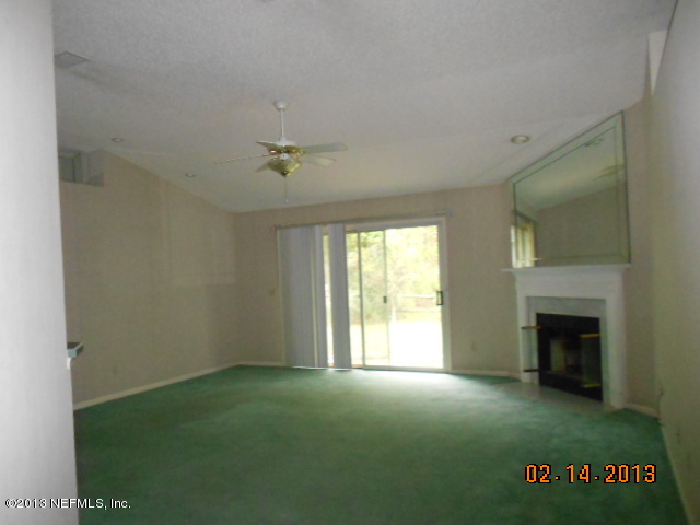 3861 Chapelgate Road Jacksonville, FL 32223 - Photo 8 of 17 family room