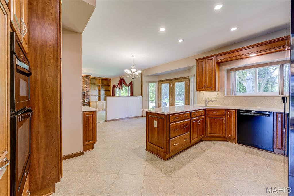 27 Ridge Mt Court St. Charles, MO 63303 - Photo 25 of 55