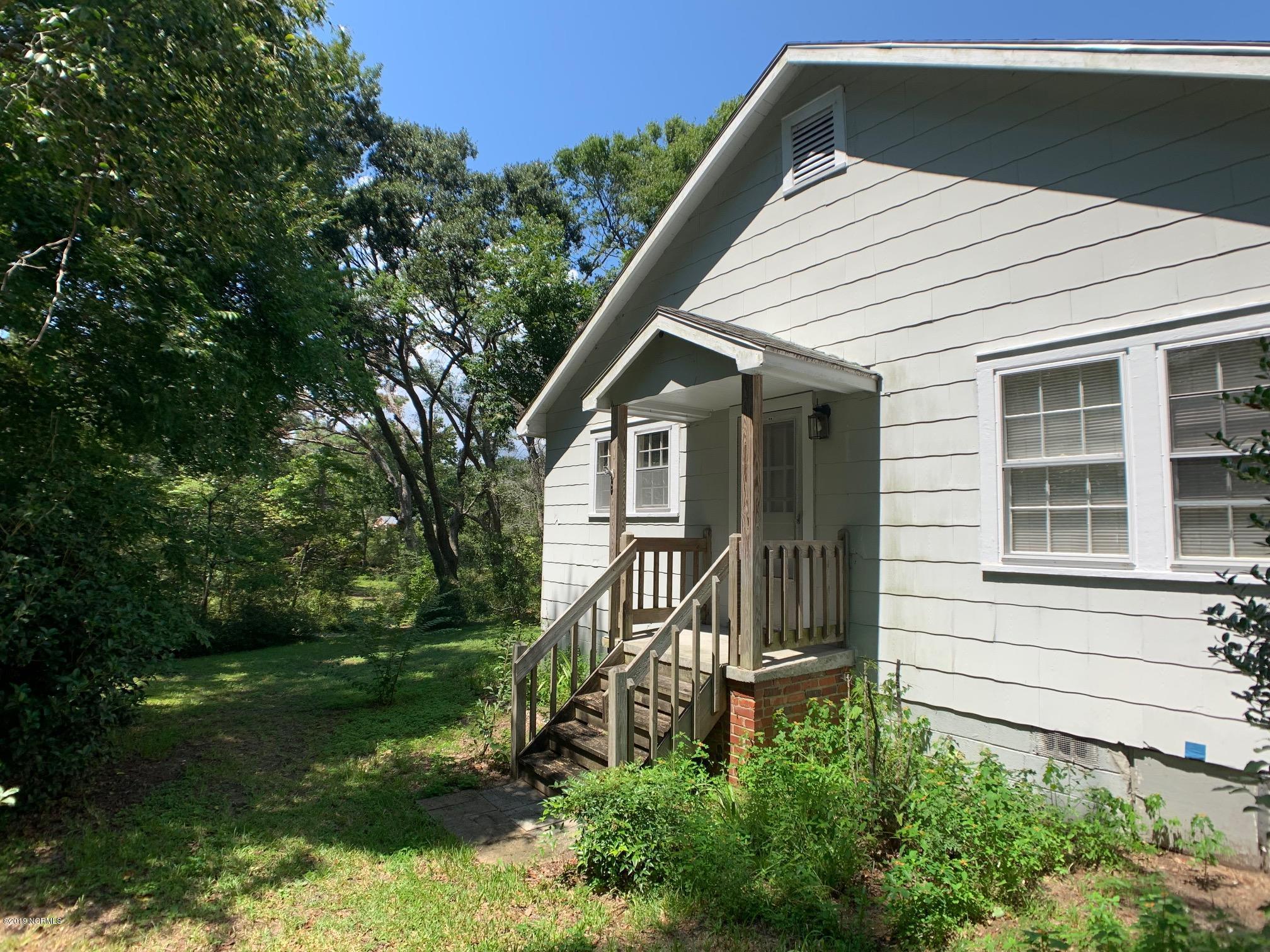 6645 Myrtle Grove Road Wilmington, NC 28409 - Photo 4 of 21 IMG_0198